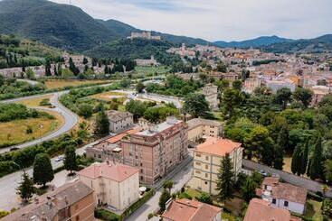 膳宿费 Residence Villa Tota