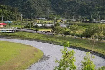 Bed & Breakfast 安農671民宿