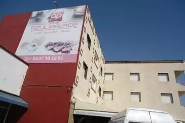 ベッドアンドブレックファースト Azul Palace