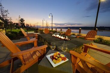 Chautauqua Harbor Hotel   Jamestown