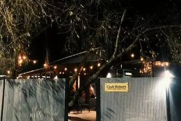 Pensió Robert Local Social Motel