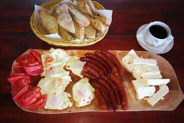 Pensiunea La Maria Lu  Sandoiu