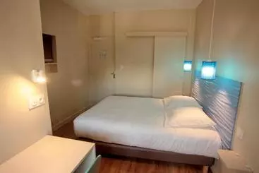 Hotelli Hôtel   Restaurant Des Voyageurs