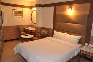 Hotell Sms Grand Inn