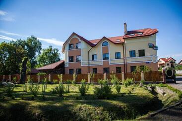 Pension (Hôtel basse catégorie) Alekselena