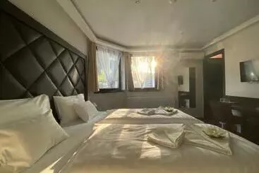 Hotel Lotus