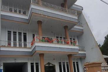 Отель Grand Maju