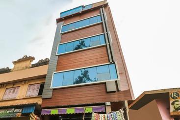 Отель Spot On 66925 Prince