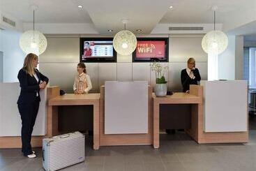 Отель Ibis Stuttgart Airport Messe