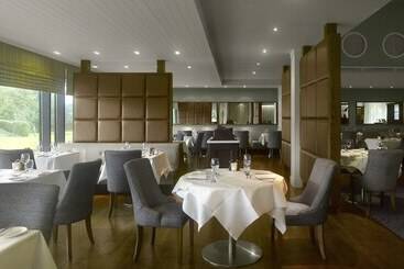 Hotel Farnham Estate Spa And Golf Resort