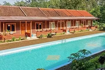 Hotel Villa Kampoeng City Wonosalam Mitra Reddoorz