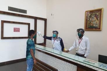 ホテル Vishwa Geeta Palace