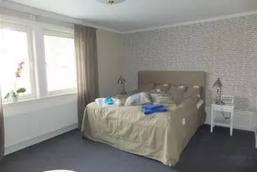 Auberge Pensionatet I Mellanfjärden