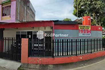 Hotel Kost Homestay Redpartner