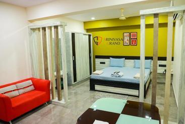 בית מלון כפרי Srinivasa Grand