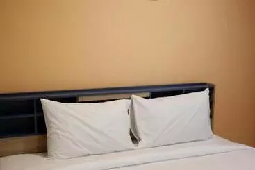 Hotelli Supachai Inn