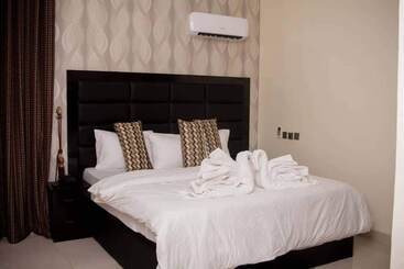 Fobbs Apartments And Suites