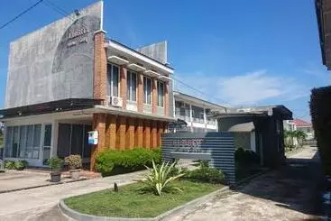 هتل Liberty Homestay