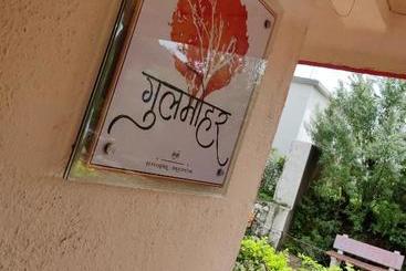 Bed and Breakfast The Gulmohar