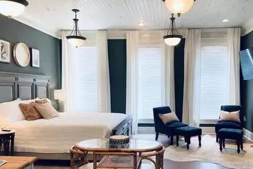 Hotelli Remedies Inn