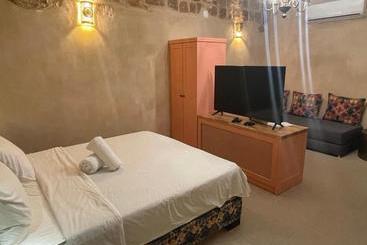 Bed and Breakfast Arabesque House