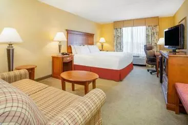 فندق Holiday Inn Express & Suites Bloomington, An Ihg