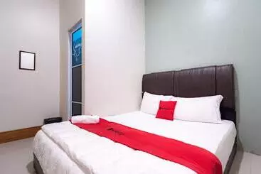 Pension  Reddoorz Near Hang Nadim Batam Airport
