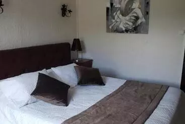 Bed and Breakfast Le Moulin D Onclaire Camping Et Chambres D Hôtes
