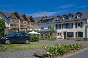 Hotelli Landhaus Schend