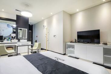 Naju Breeze Self Checkin Motel