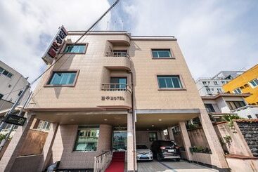 Seogwipo Handu Motel