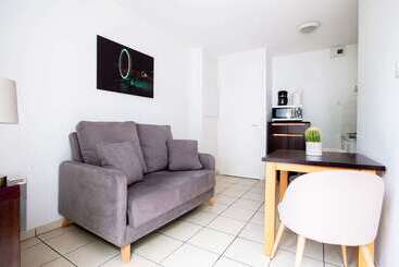 هتل آپارتمان Cerise Nantes Atlantis