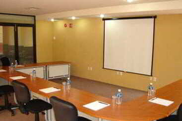 هتل Comfort Inn Queretaro Tecnologico