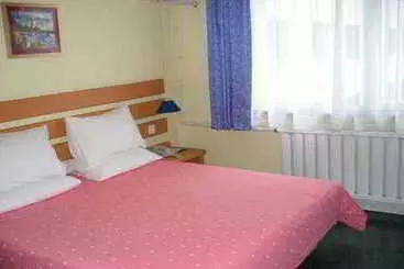 Отель Home Inn Shangqingshi