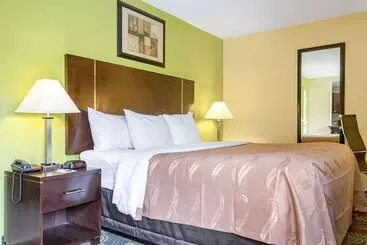 ホテル Quality Inn & Suites Glenmont  Albany South