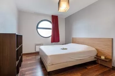 ホテル Zenitude Hôtel Résidences Nantes Métropole