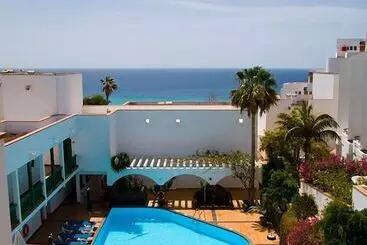 Aparthotel Esquinzo y Monte del Mar