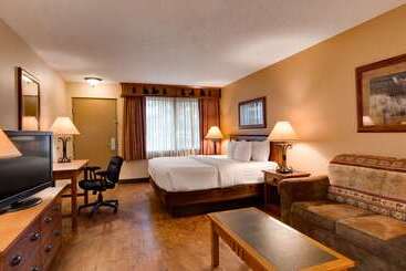 Szálloda Best Western Plus Kelly Inn & Suites