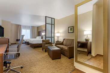 فندق Comfort Suites Little Rock West