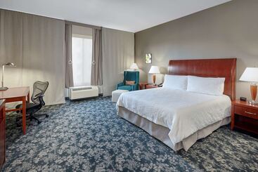 בית מלון כפרי Hilton Garden Inn Lake Forest Mettawa