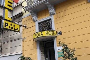 酒店 Piola