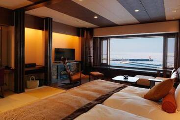 Kitakobushi Shiretoko Hotel & Resort