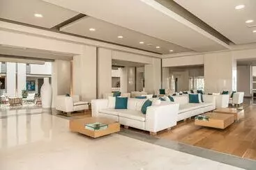 בית מלון כפרי Avra Imperial