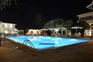 هتل Dassia Holiday Club