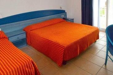 ホテル Nicotera Beach Village