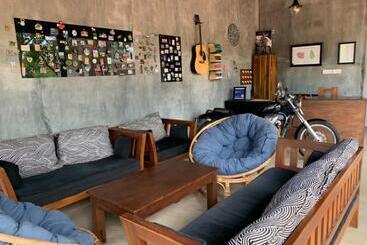 민박 Sapphire Garden