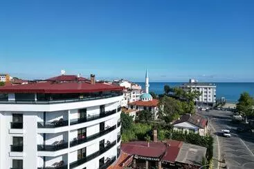 Aparthotel Ceneviz Suit