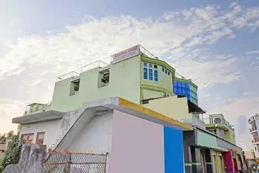 Hotel Oyo 82350 Sanyog Ghar