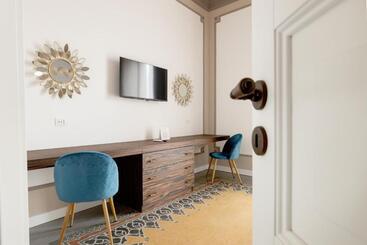 膳宿费 Riflessi Acireale Palace Suites