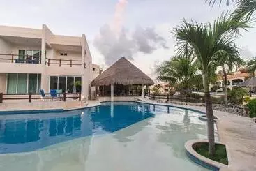 ホテル Coral Maya Stay Suites